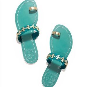 Tory Burch Val Flat Sandal in Aquarius/Gold 7.5